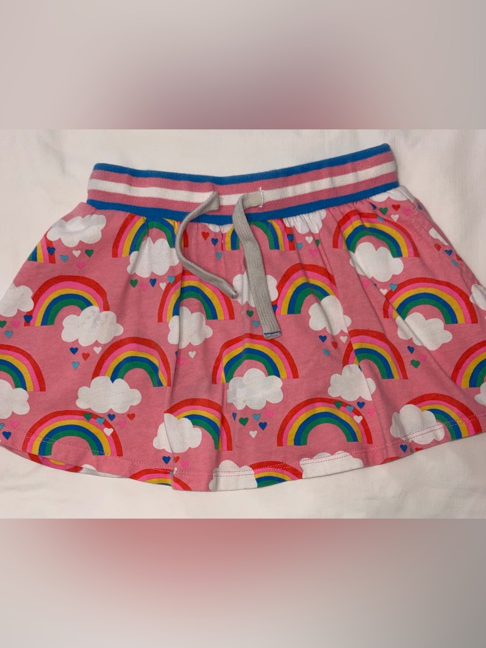 Mini Boden drawstring waist skort with rainbows, side pockets sz 3-4 years